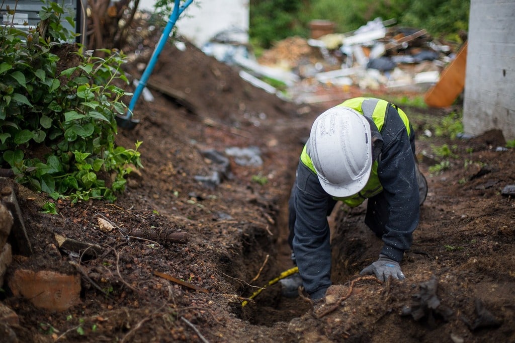 Les avantages d'un bon terrassement et assainissement pour vos travaux